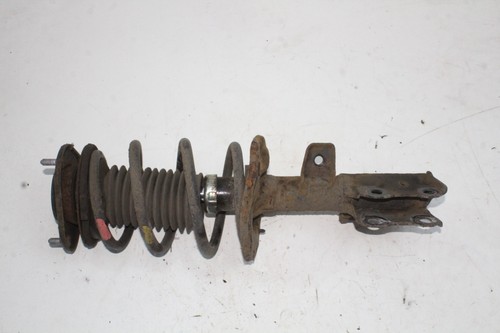 Lexus 200h front right - lexus,