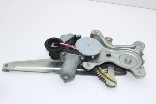 Lexus zwa10 200h rear - zwa10,