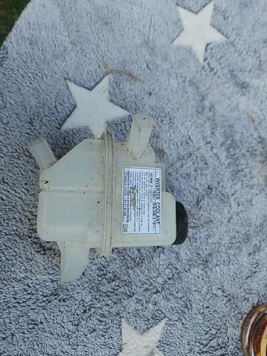 Lexus ct200h bottle 2011 - ct200h, 2011-2020