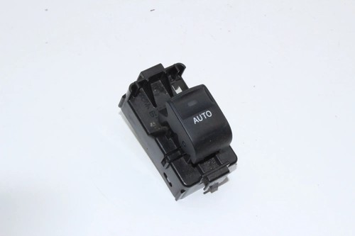 Lexus zwa10 200h - ct,